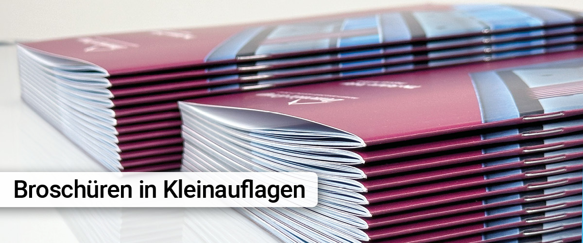 Broschüre erstellen und drucken lassen – So geht's · Größe des Dokuments festlegen, z.B. DIN A4 · Randanschnitt von umlaufend 3 mm berücksichtigen